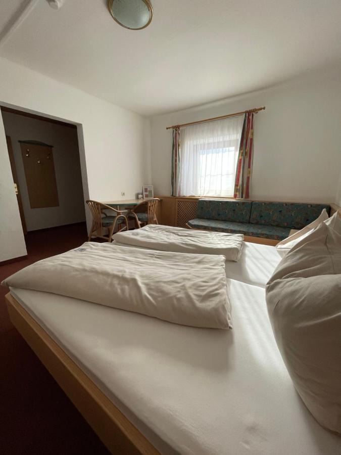 Hotel Die Metzgerstubn 상트미카엘임룽가우 외부 사진