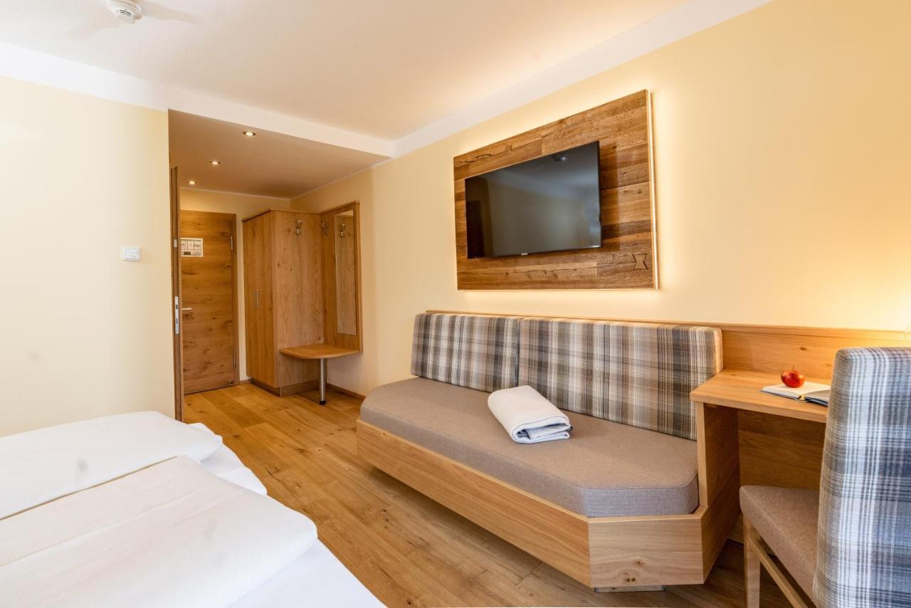 Hotel Die Metzgerstubn 상트미카엘임룽가우 외부 사진